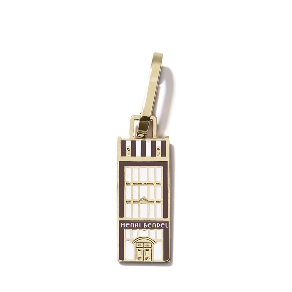 ISO Influencer Flagship Store Charm